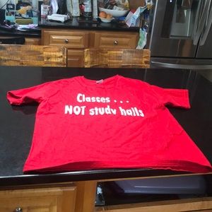 Gilden T-shirt and red size large